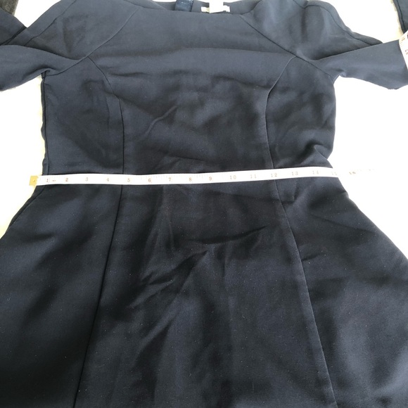 Gorgeous H&M long sleeved dress with side pockets - Picture 8 of 9